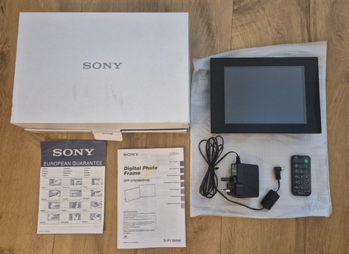 Sony digital photo frame - 8”,